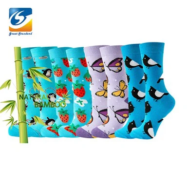 Бамбусове новелти чарапе